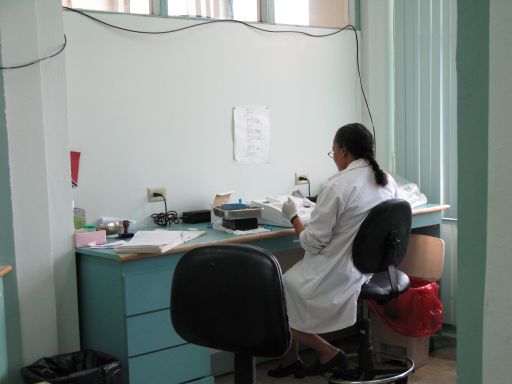 Haiti: The three MSF principles that keep our staff and patients safe